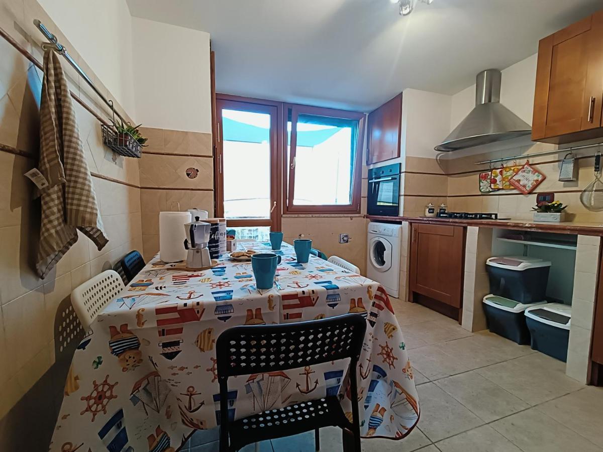 Avellini - Delightful And Spacious With Terrace - Near Metro A Cornelia *