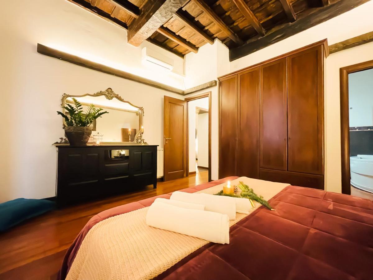 Trevi Fountain Luxury Apartment *