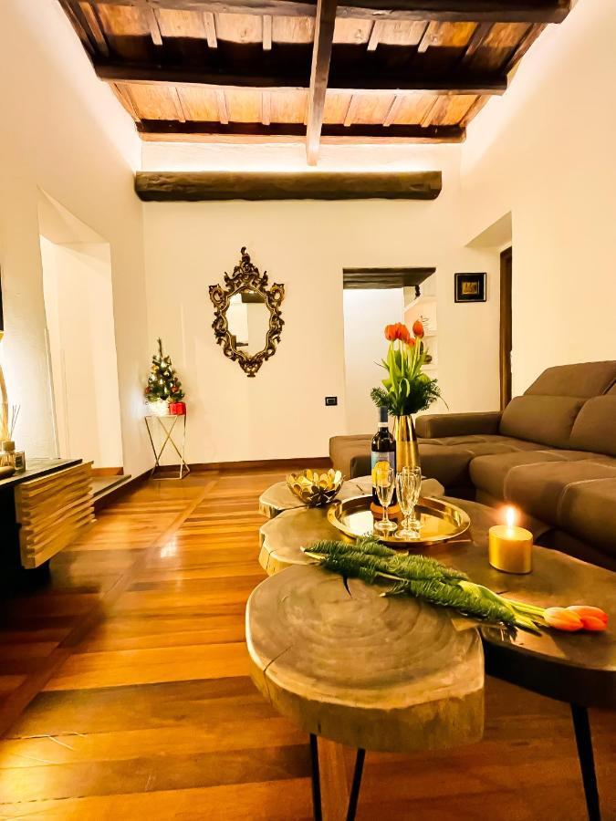 Trevi Fountain Luxury Apartment Rome