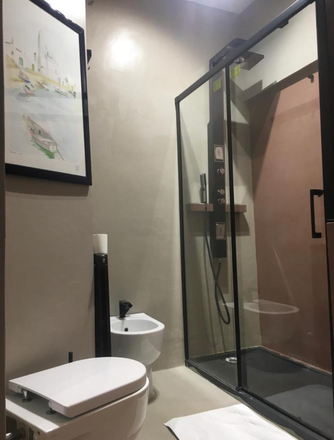 Esposizione Roof Apartment *