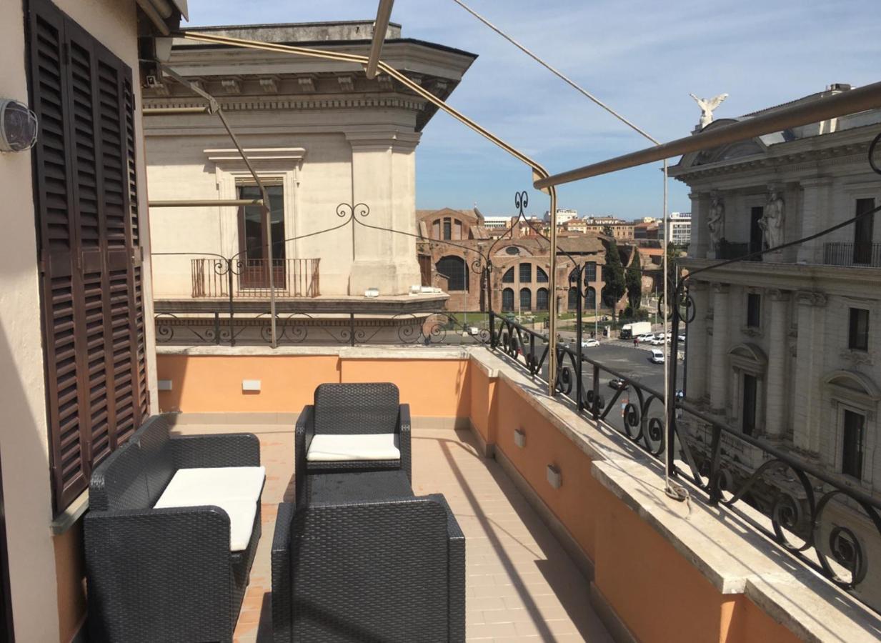 Apartment Esposizione Roof