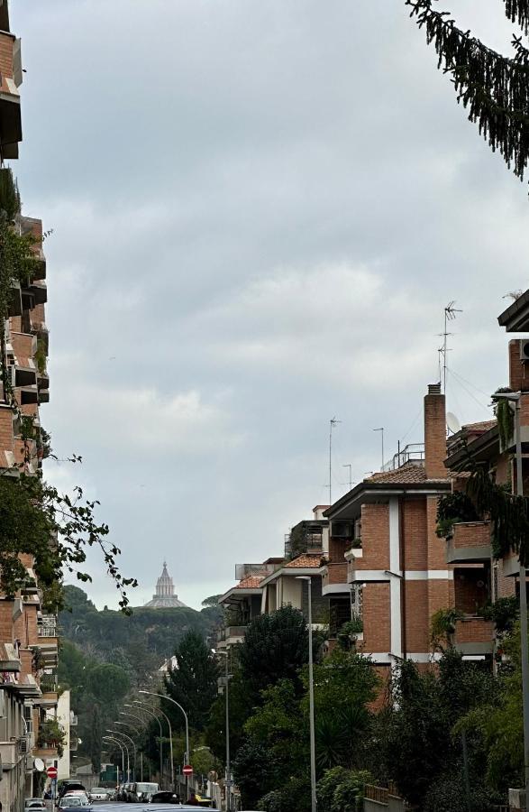 Vatican Flat Spacious Cozy With Court Apartment *