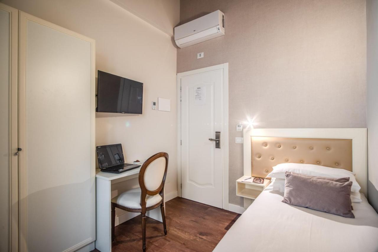 Hotel San Silvestro Rome