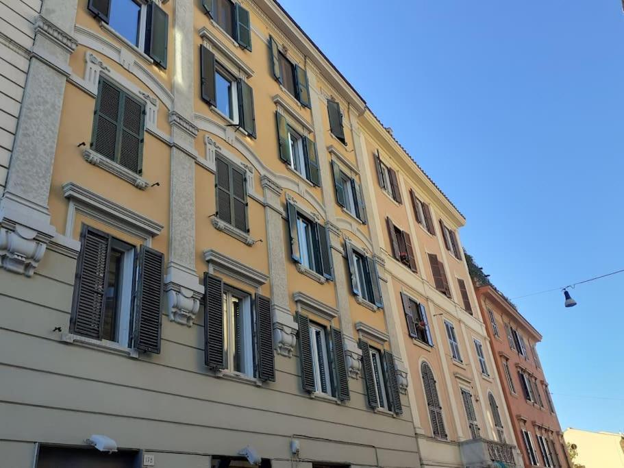 Colosseo Apartment *