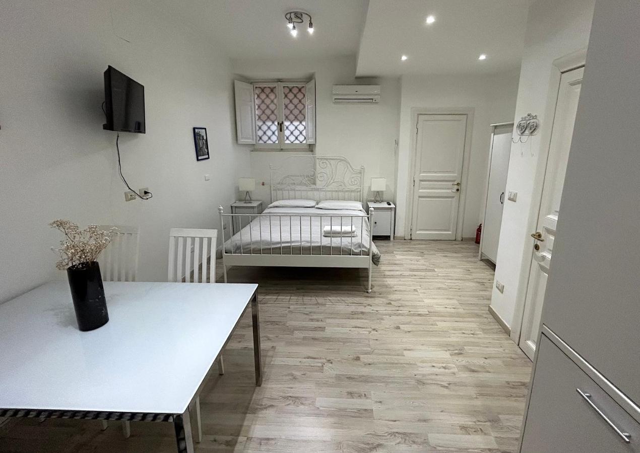 Urbe - Delizioso Quartiere Coppede * Roma