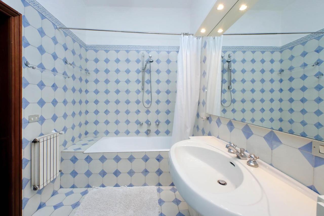 Navona Apartment, Large And Comfortable *