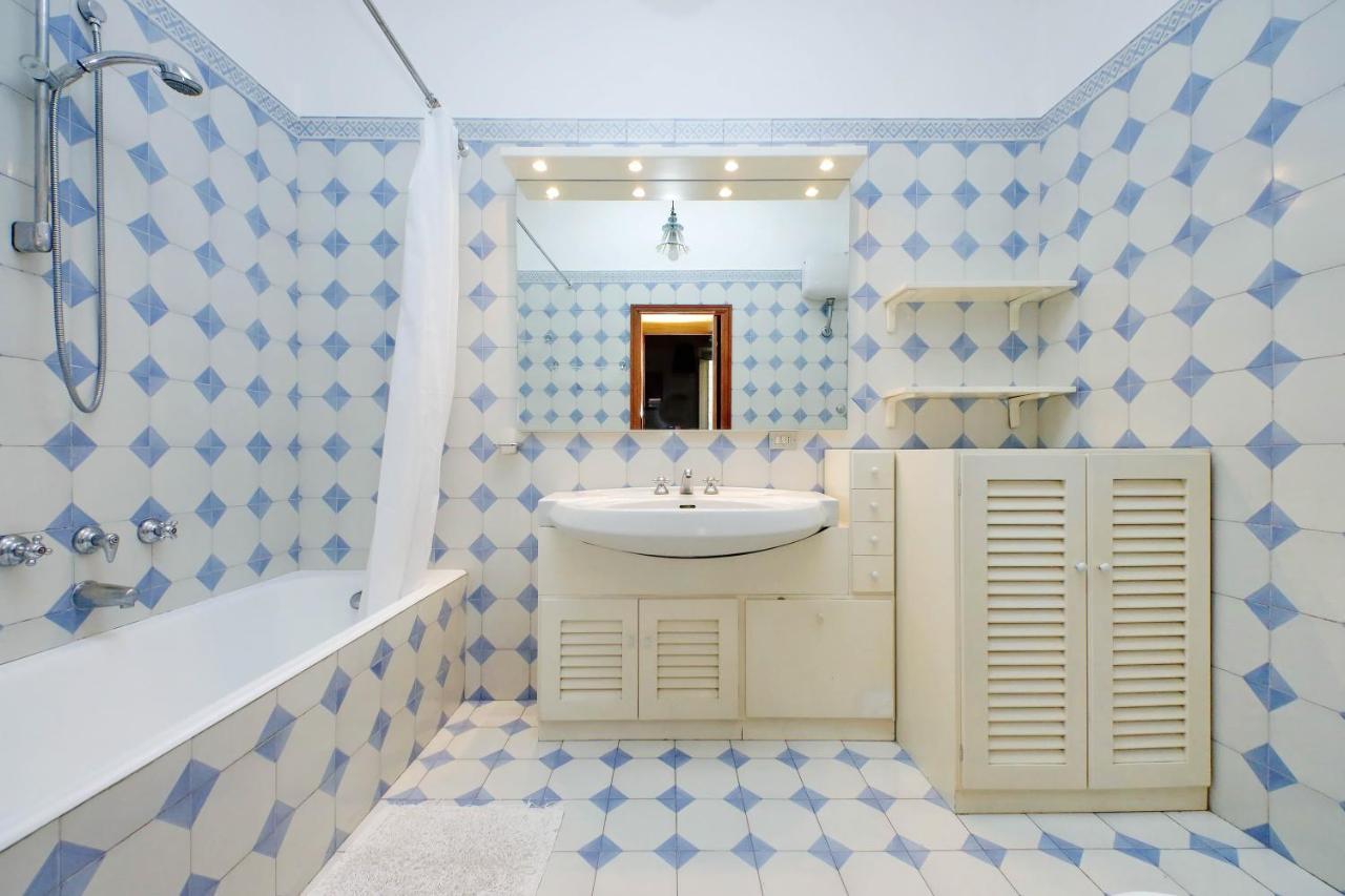 Navona Apartment, Large And Comfortable *