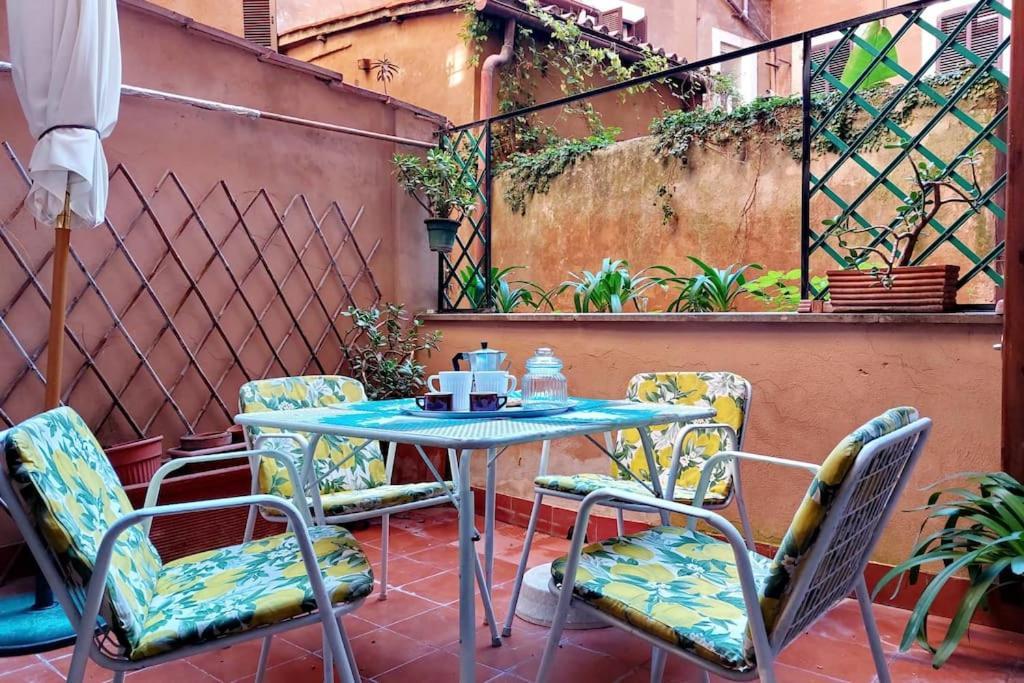 Trilussa Apartment *