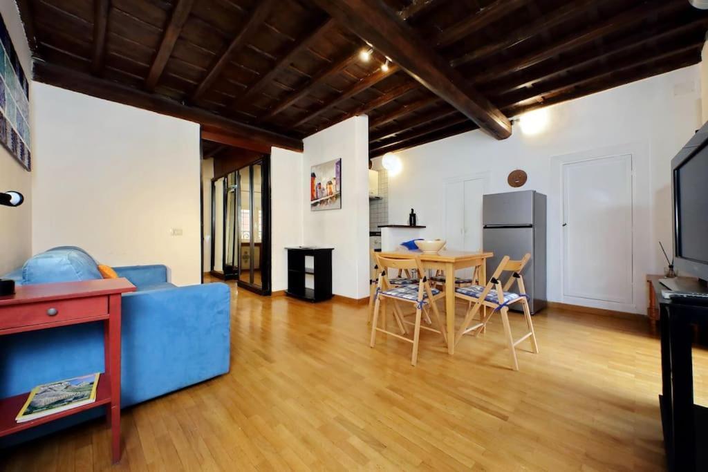Trilussa Apartment