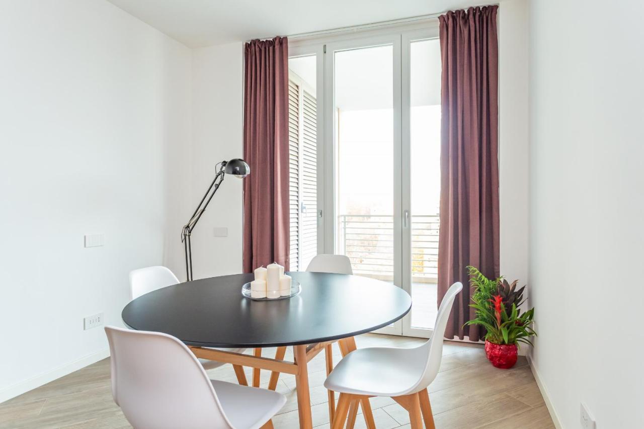 Appartement Trastevere Modern Terraced Rome