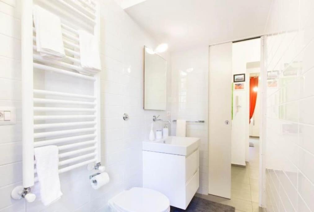 Postcard From ⭑⭑⭑⭑⭑ Metro B Appartement *