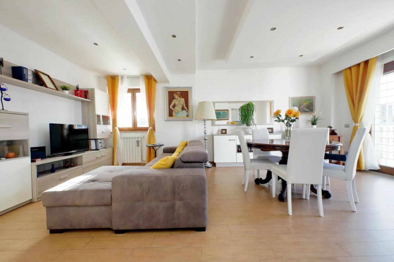 Chic Penthouse On Two Floors Rome