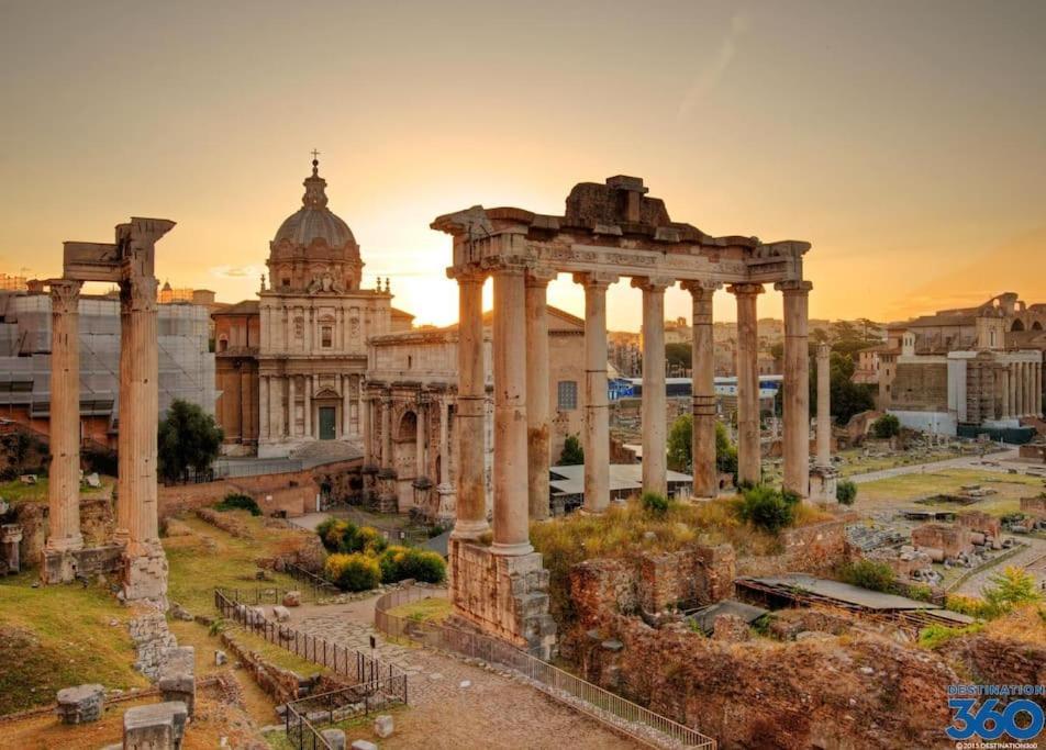 Stylish Loft - Colosseum 4 Min Walk -3 Beds -sleeps Up To 6 People Roma
