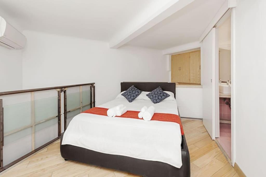 Stylish Loft - Colosseum 4 Min Walk -3 Beds -sleeps Up To 6 People Apartamento *