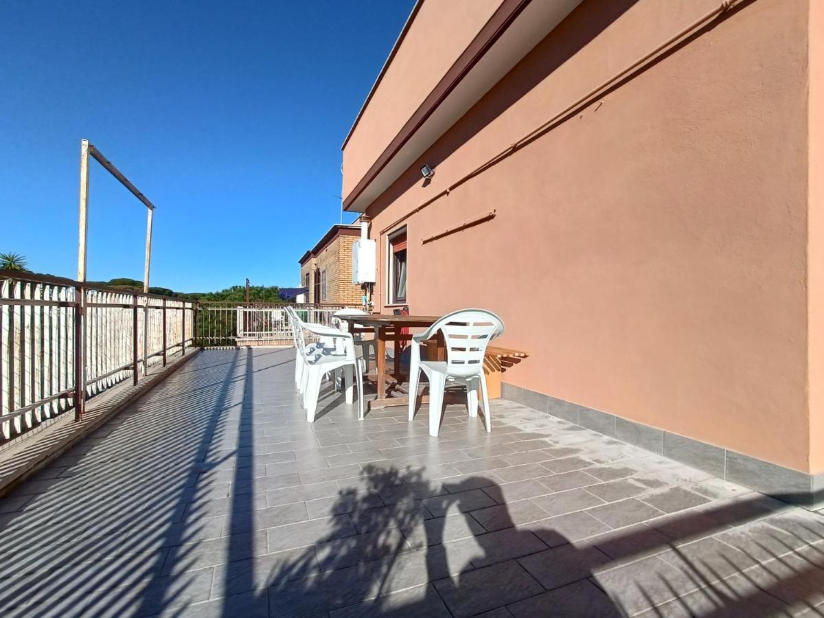 Avellini - Delightful And Spacious With Terrace - Near Metro A Cornelia Appartamento