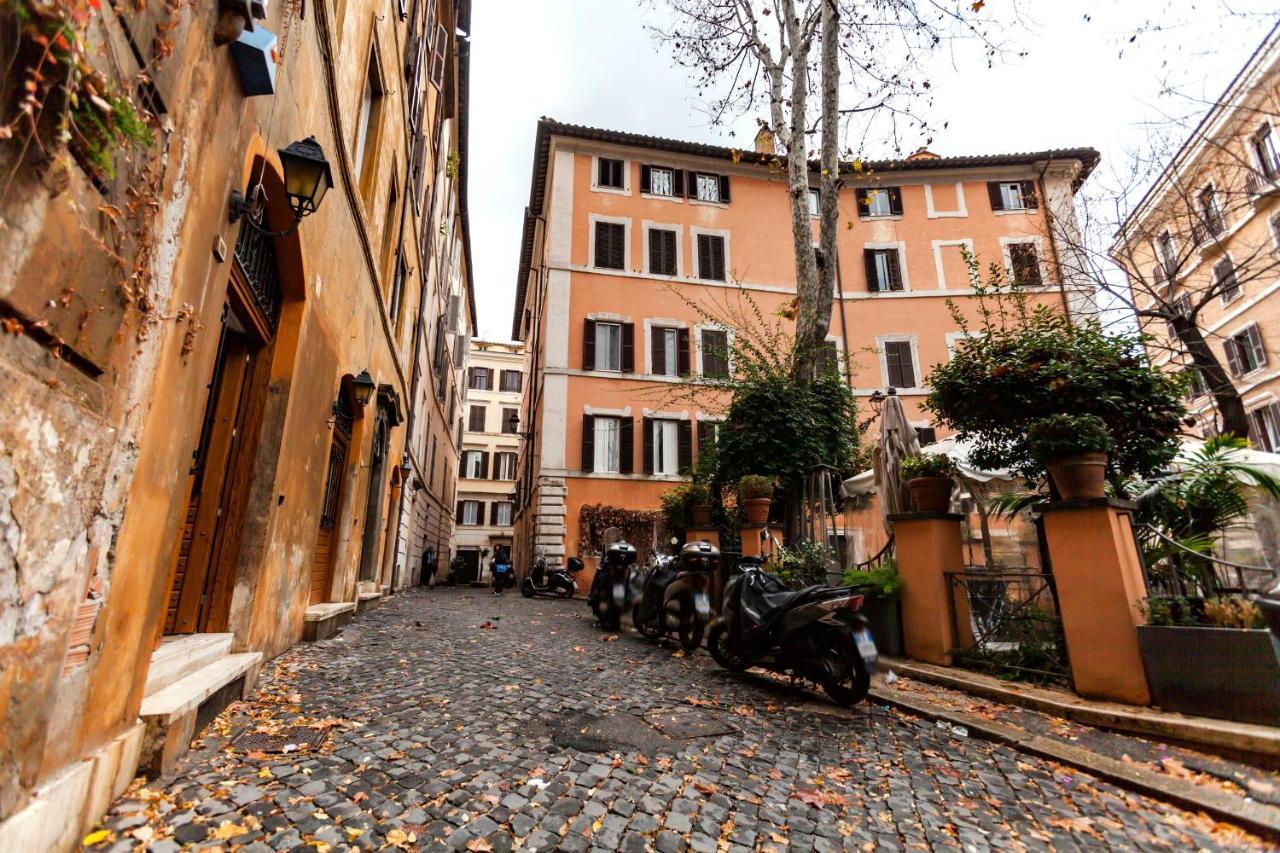 Apartment Navona Artist 10