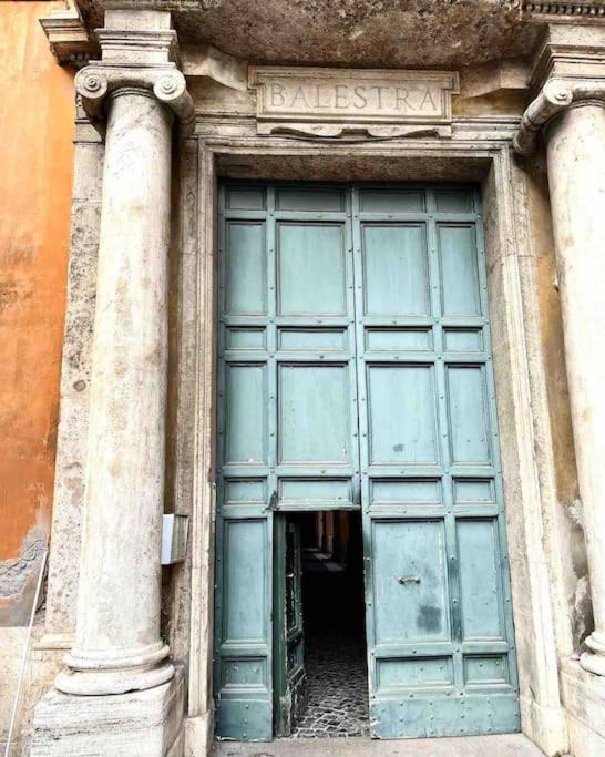 Aphrodite Piazza Venezia Holiday home *