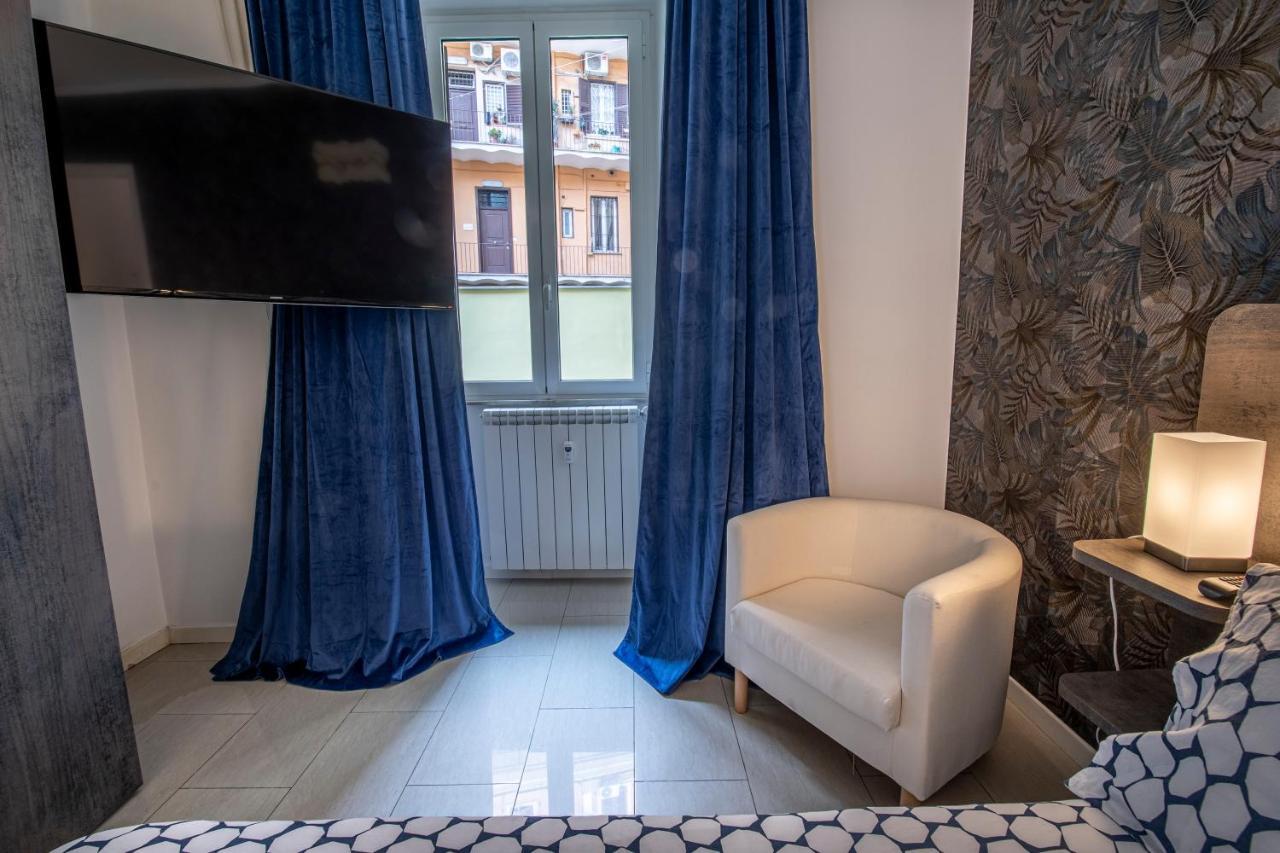 Refuge On Piazza Re Di Apartment
