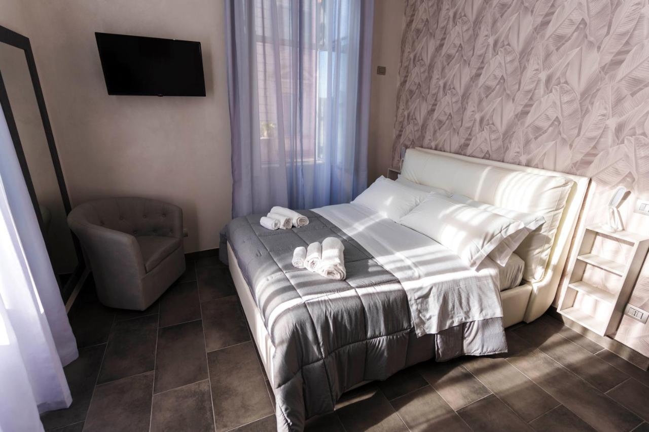 Julia Luxury * Rome