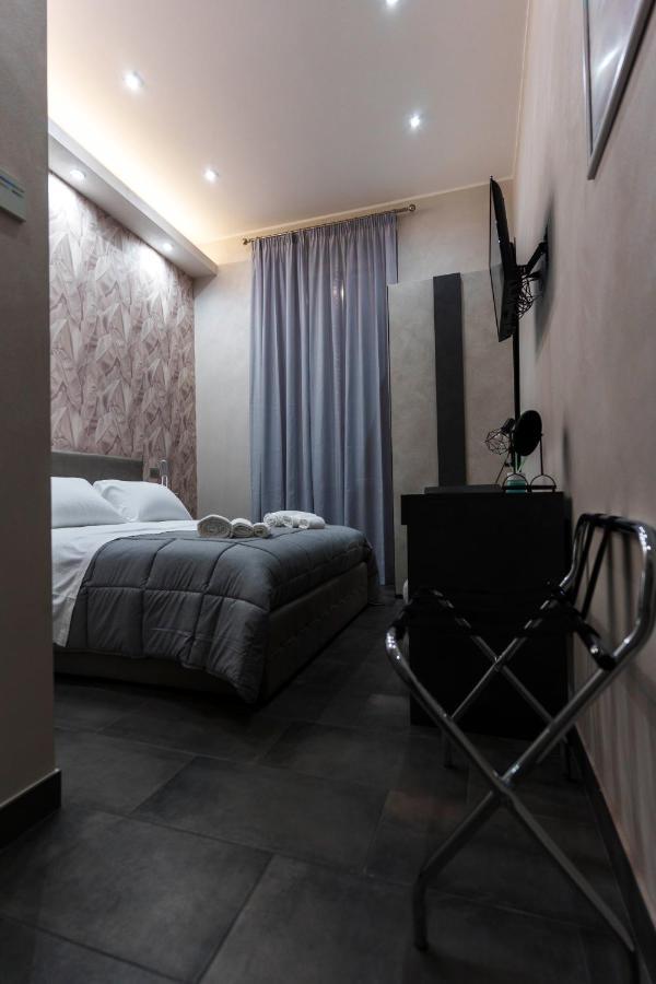 Julia Luxury