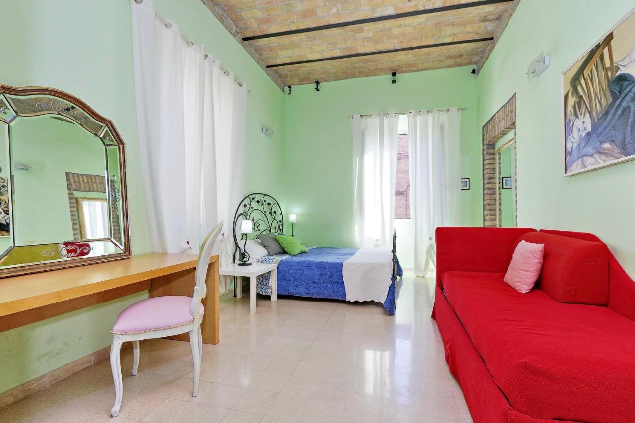Large Flat 30min Colosseo *