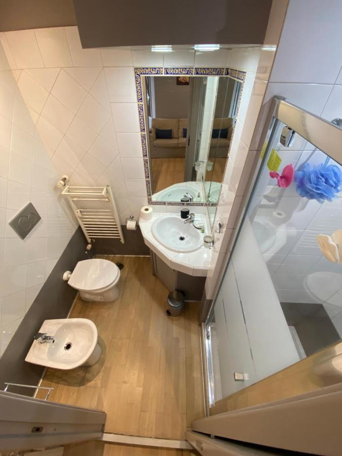 Family Flat Near Vatican Apartment *