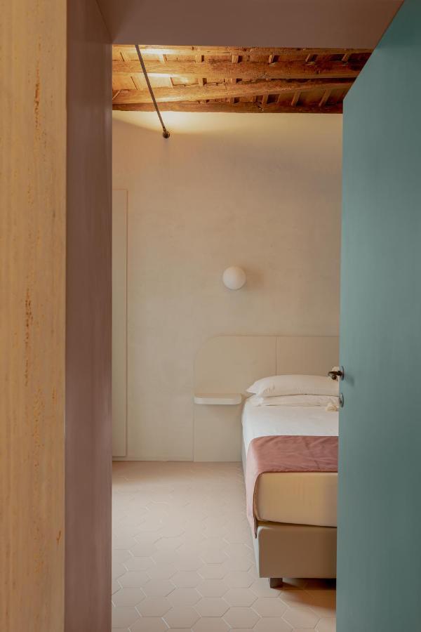 Design With Private Pool In Campo Dei Fiori