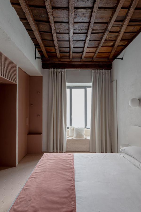 Appartement Design With Private Pool In Campo Dei Fiori *