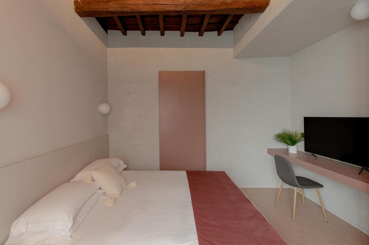 Design With Private Pool In Campo Dei Fiori Appartement *