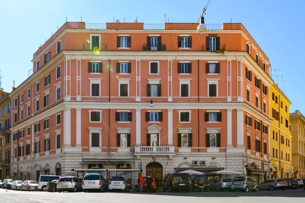 Interno 43 * Rome