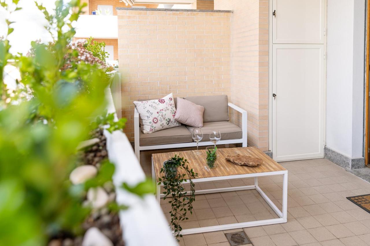 Loft Con Terrazzo - 3 Min Dalle Autostrade By Followgreenhouserome * Rome