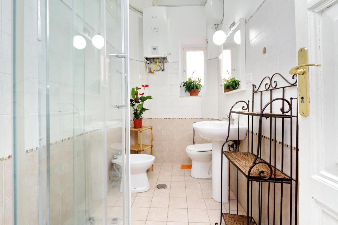 Large Flat 30min Colosseo Apartment