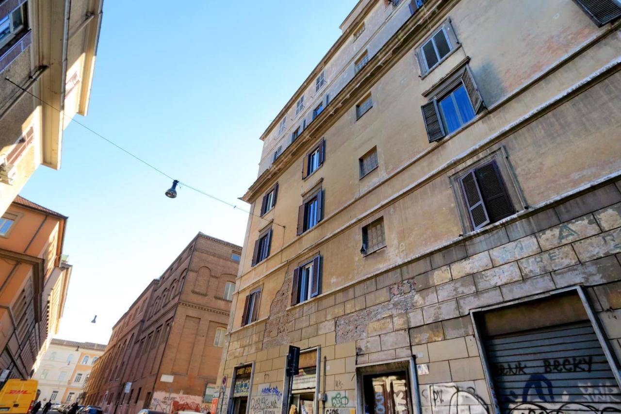 Large Flat 30min Colosseo Apartment Rome