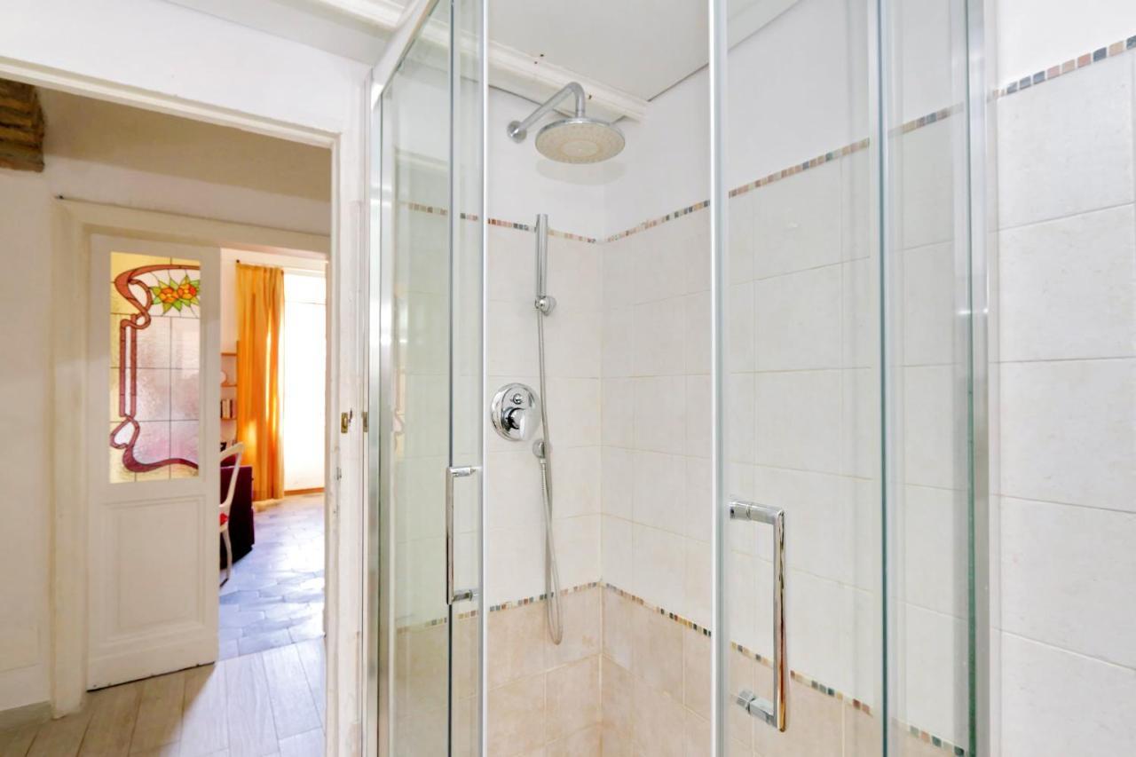 Large Flat 30min Colosseo Apartment Rome