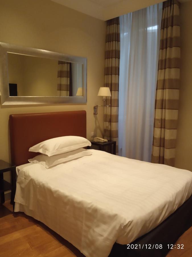 Hotel Santa Chiara 3*
