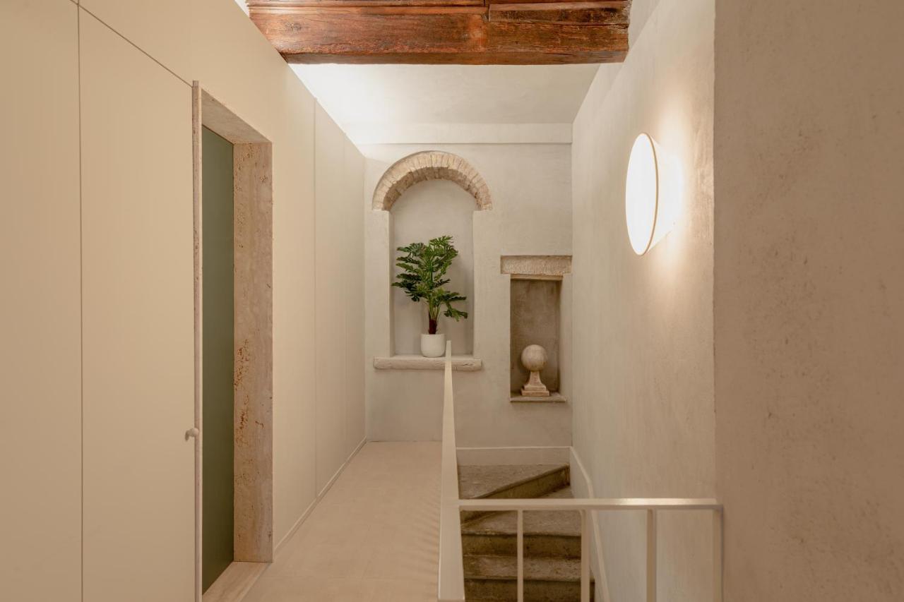 Appartement Design With Private Pool In Campo Dei Fiori *