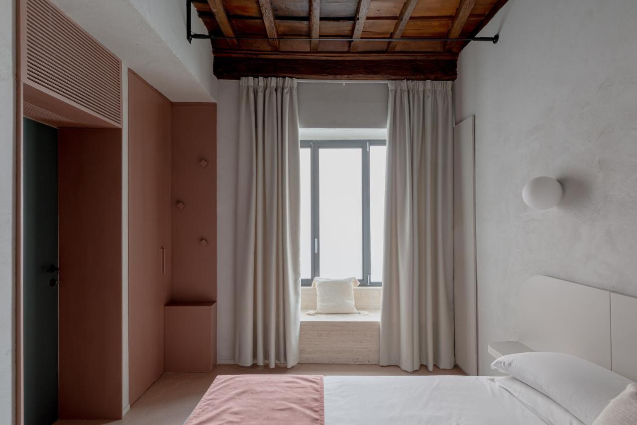 Design With Private Pool In Campo Dei Fiori * Rome