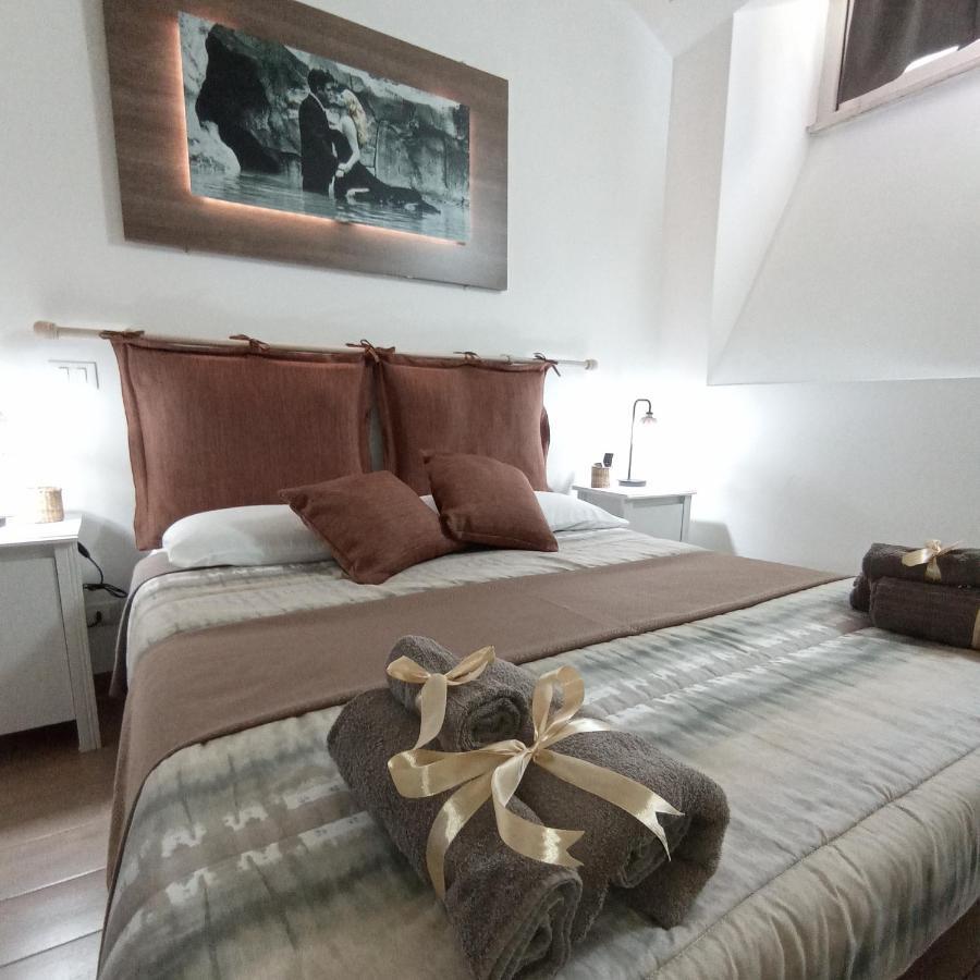 Domus Vatican Walls Apartment *