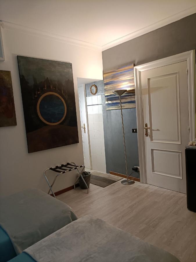 Spanish Steps Bedroom Gasthuis