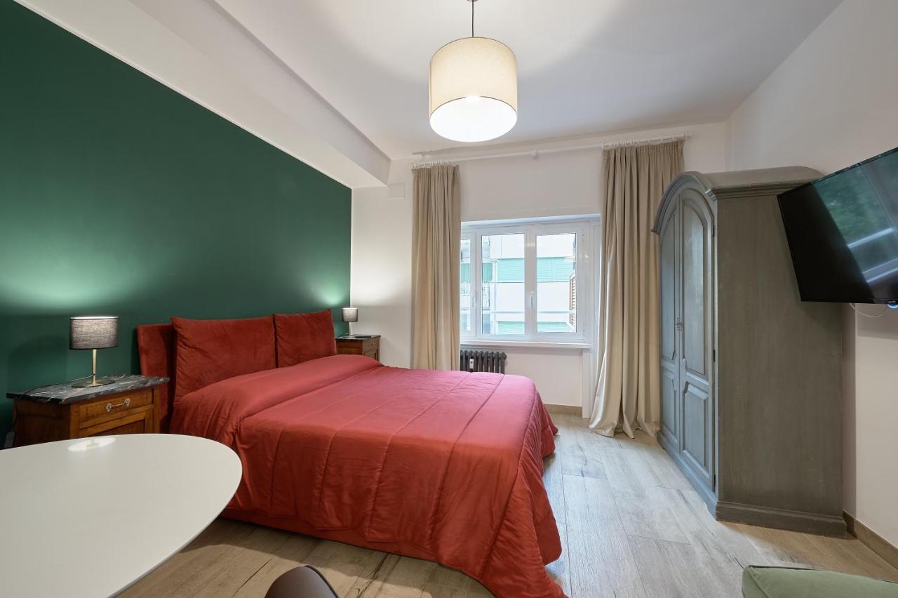 Interno 9 A San Pietro *