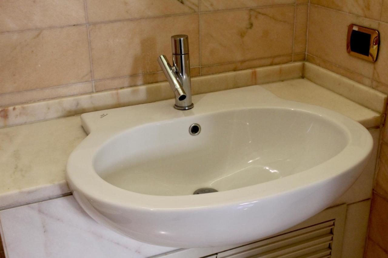 Trevi Fountain & Spanish Steps Appartement