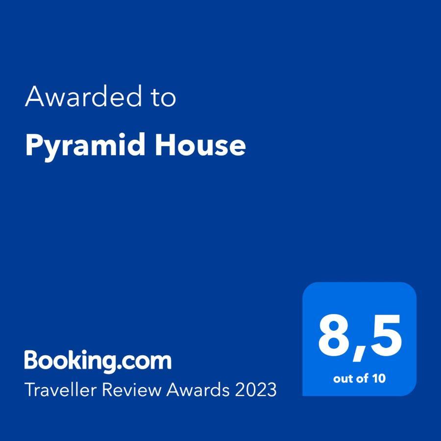 Pyramid House Apartamento *