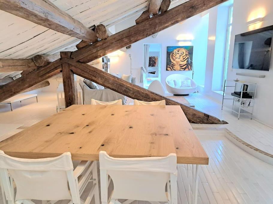 Pantheon White Penthouse * Rome