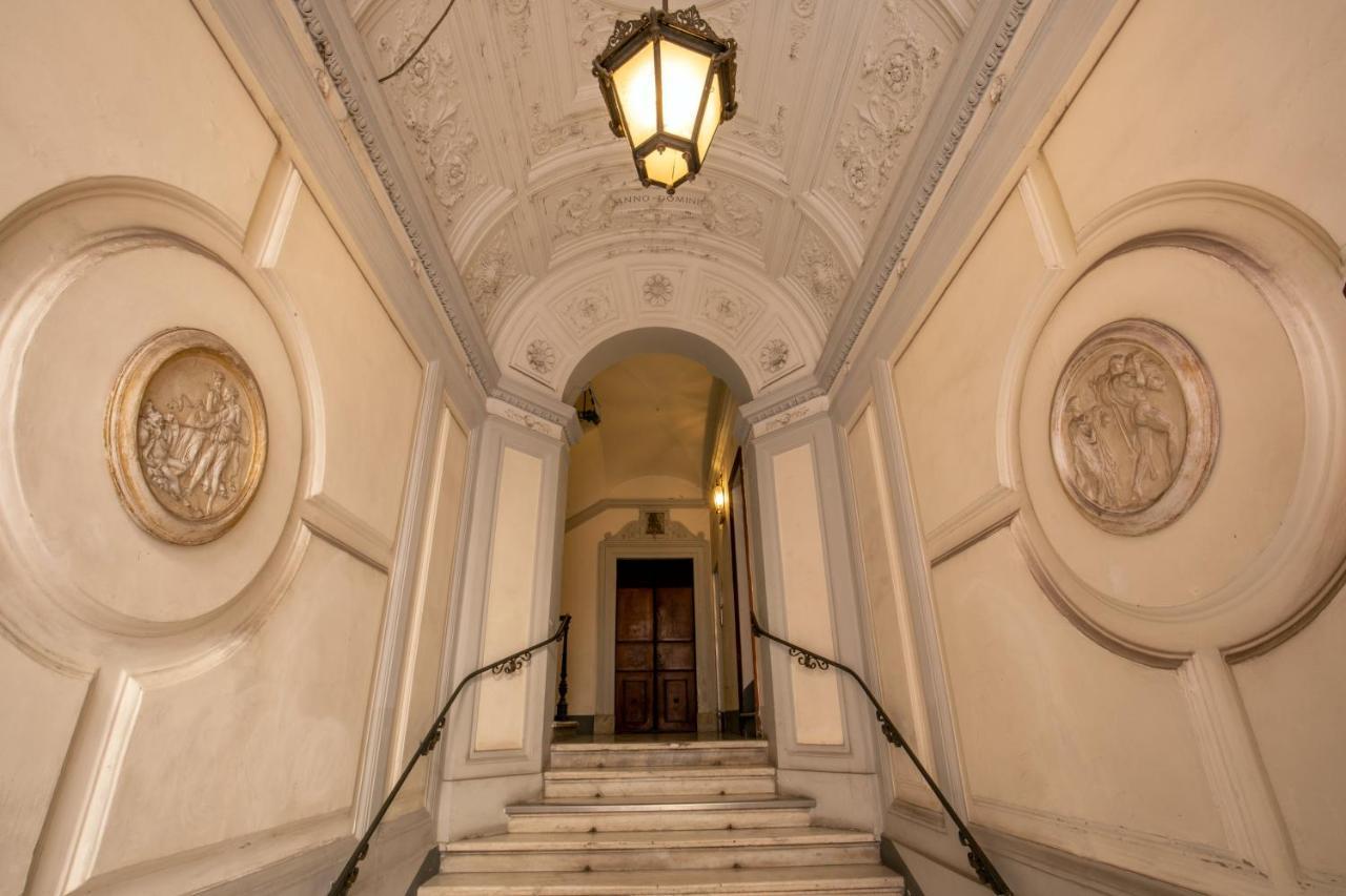 94 Luxury * Rome