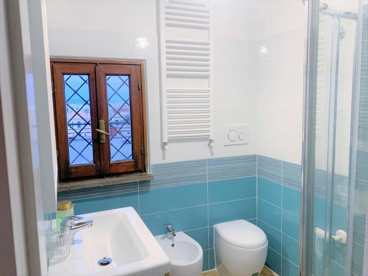 Appartement In The Clouds Over Trastevere, Penthouse *