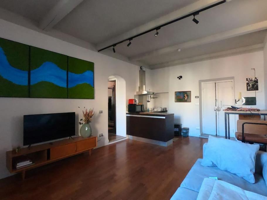 Mount Flower Trastevere Apt * Rome