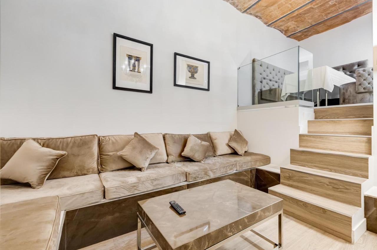 Apartment Spanish Queen