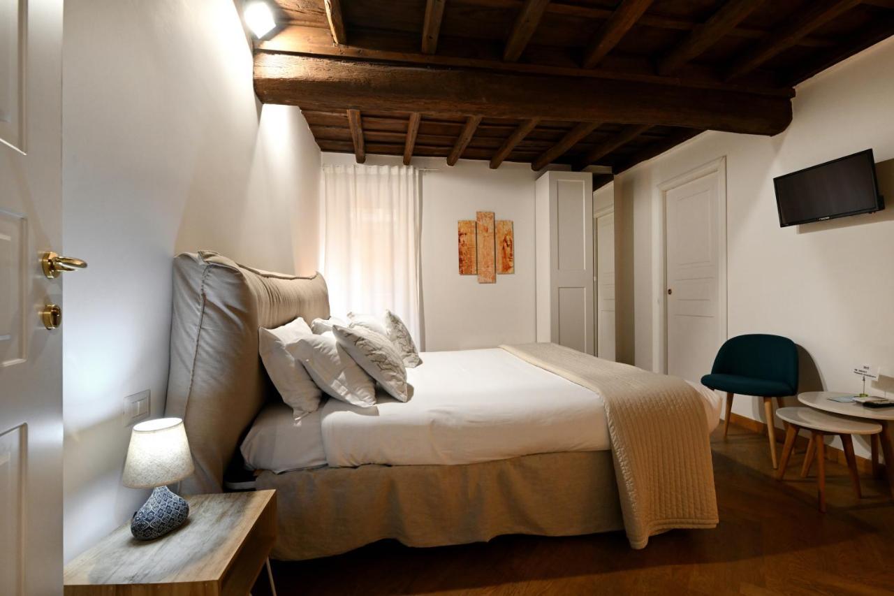 Residenze Romanae - Vicolo 22 *