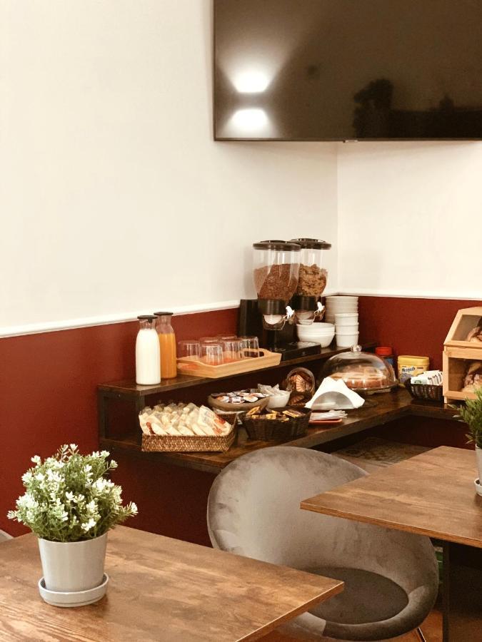 Residenza Sciarra Bed & Breakfast 3*