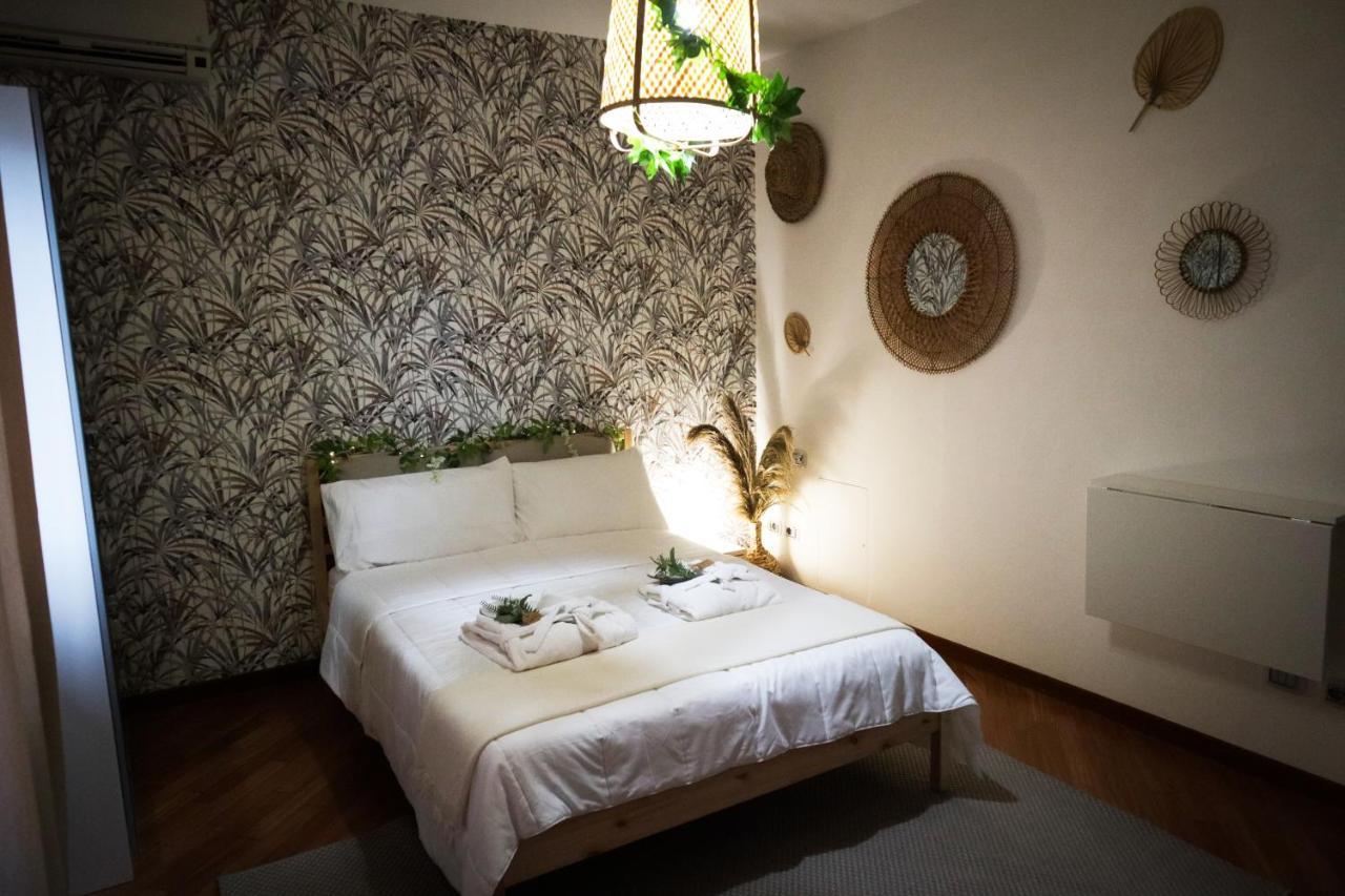 Tropical House60 Guest house Rome